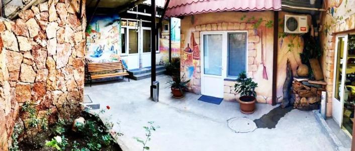 Domino Yerevan Hostel & Tours - 52