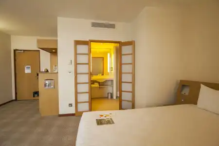 Novotel Cardiff Centre - 30