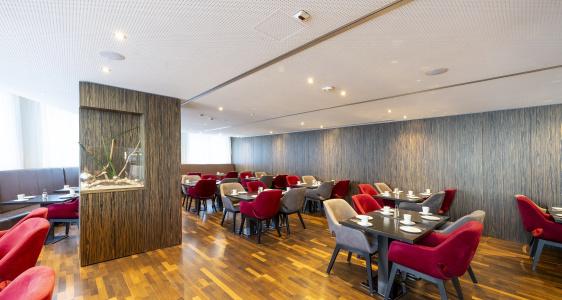 Plaza Premium Salzburg - 31