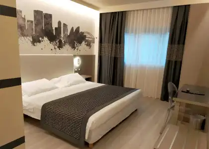 The Sydney - 6