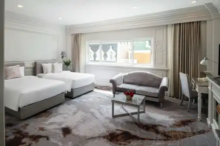 Kingston Suites - 4