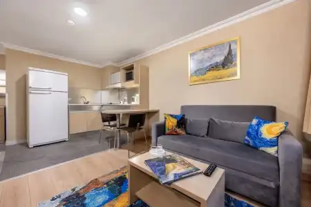 Gallery Residence & - 104