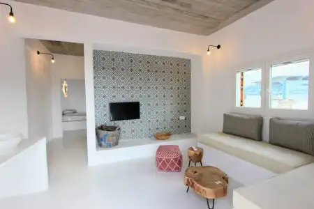 Mesanto Luxury Suites - 48