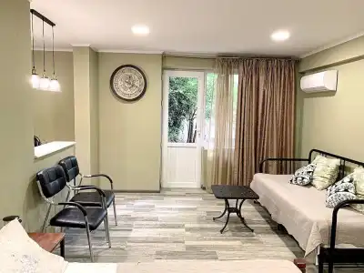 Red Fox Guesthouse - 28