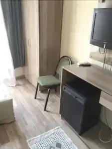 Özgür - 29