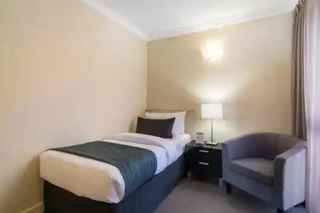 The Peninsula Riverside Serviced Apartments - 107
