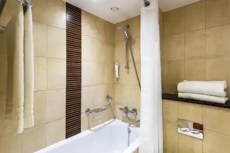 Holiday Inn Brighton Seafront by IHG - 46