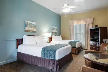 Lavender Inn by the Sea - 17