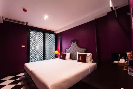 Violet Tower at Khaosan Palace - 19