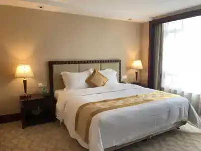Huihua International - 82