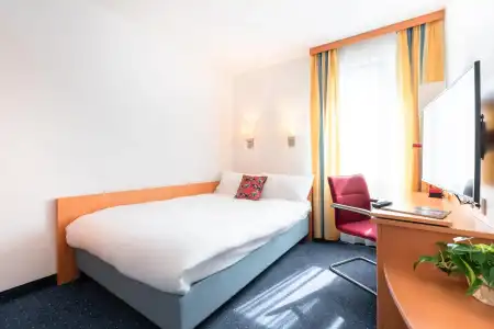 ibis Styles Darmstadt - 6