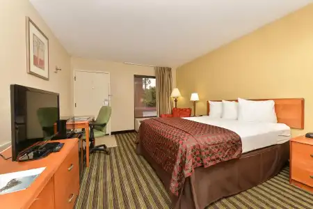 Quality Inn At the Mall - Valdosta - 4