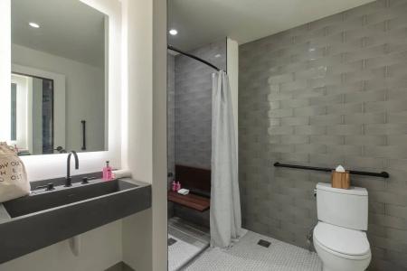 Moxy NYC Downtown - 7