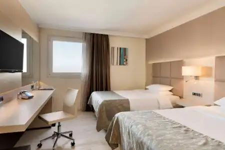 Ramada by Wyndham Sofia City Center - 6