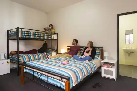 YHA Fremantle Prison - 40