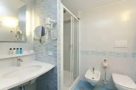 Sorrento Flats - 24
