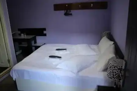 Tamaris Guesthouse - 8
