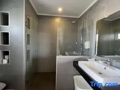 Surf & Sand Resort - 61