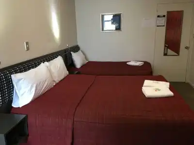 Motel On Carroll - 86