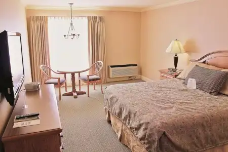 Columbus Motor Inn - 14