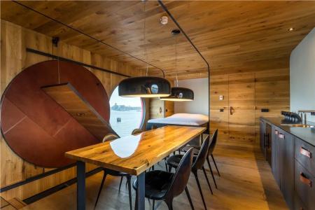Botel - 29