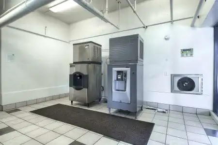 Motel 6 San Diego, CA - Circle - Mission Valley - 12