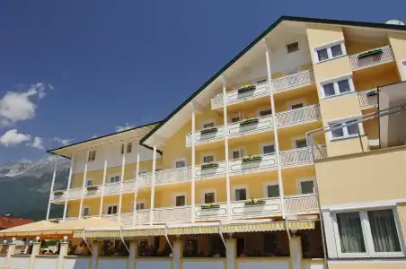 Rumer Hof - 24