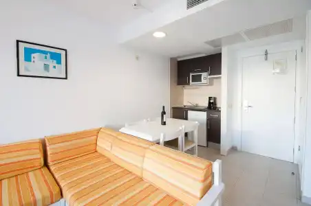 Universal ApartElisa - 21