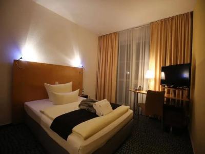 Check Inn Merseburg - 4