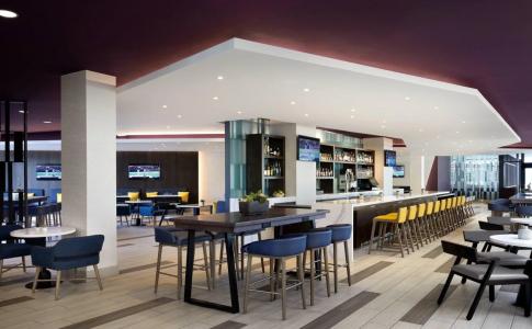 Ventura Beach Marriott - 12