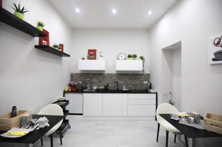 Bed&Breakfast Skyhouse Chiaia - 17