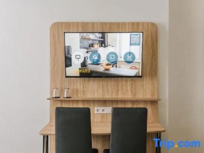 Homaris The Corner – Self-Check In - 66