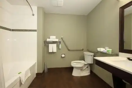 Best Western Pacific Inn - 62