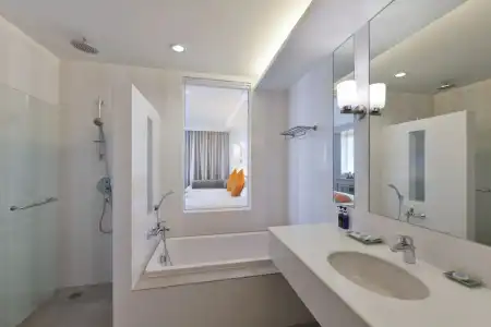 Hisea Huahin - 24