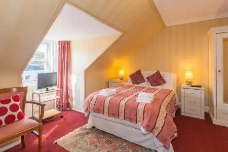 Menzies Guest House - 11