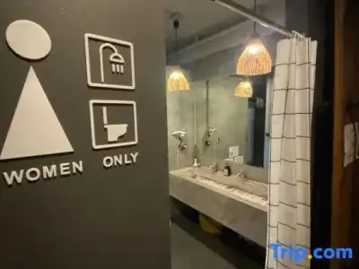 Ekanek Hostel Bangkok - Adults Only - 31