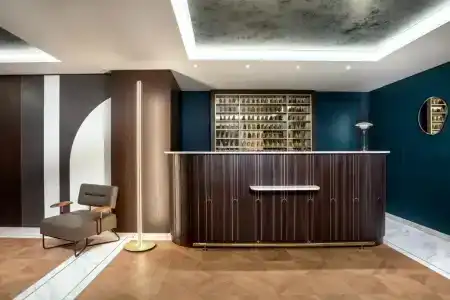 Neues Schloss Privat Zurich, Autograph Collection - 18