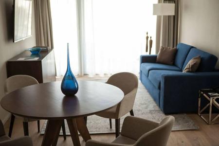 SUYTES Business Studios - 13