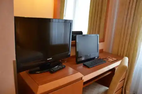 Mia Cara - 65