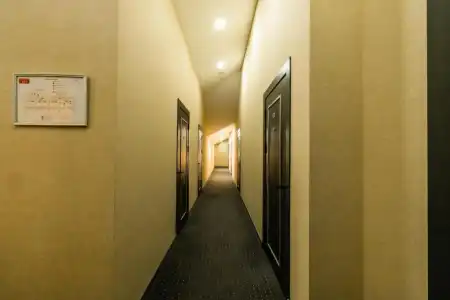 Park Bobur Apt 5X - 10