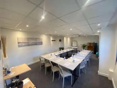 Sure by Best Western Bordeaux Lac - 58
