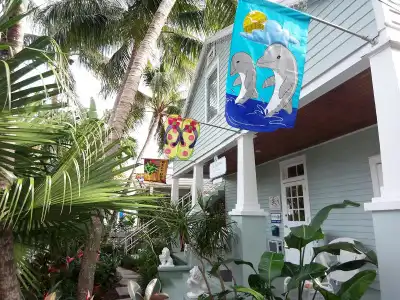 The Grand Guesthouse - 13