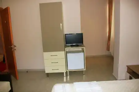 Yağiz - 0