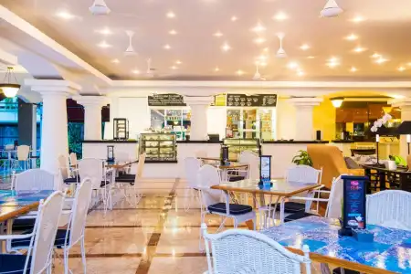 Bali Dynasty Resort - 11