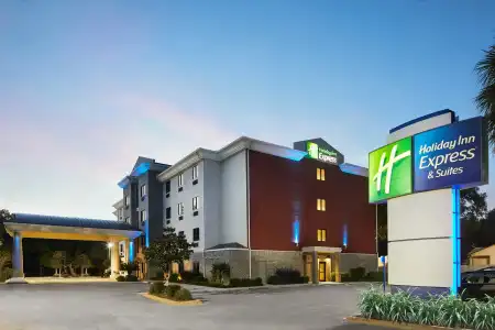 Holiday Inn Express Pensacola West - Navy Base by IHG - 24