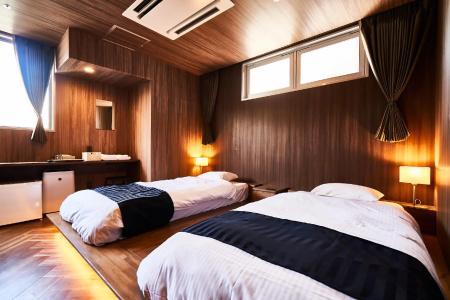 ＆AND HOSTEL HOMMACHI EAST - 4