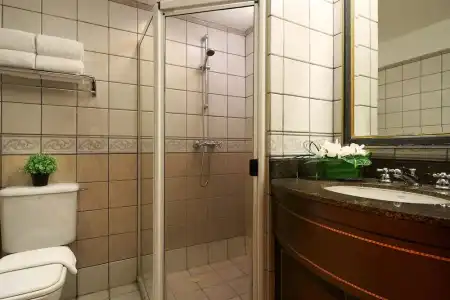 Orchard Parksuites - 109