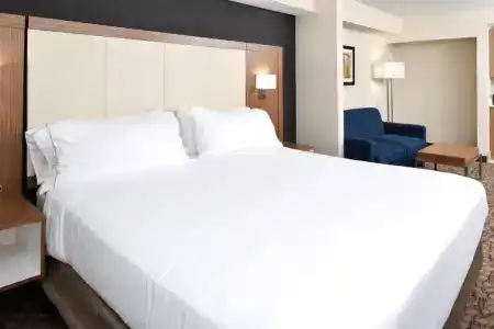 Holiday Inn Express & Suites Naples North - Bonita Springs by IHG - 59