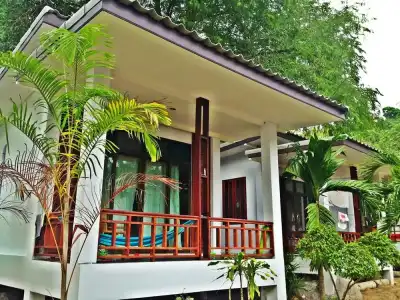 Benjamin Hut - 72