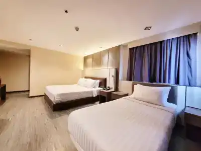 Citin Sukhumvit 11 Nana Bangkok by Compass Hospitality - 4